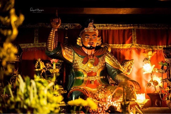 Ông Hoàng Tám Bát Nùng